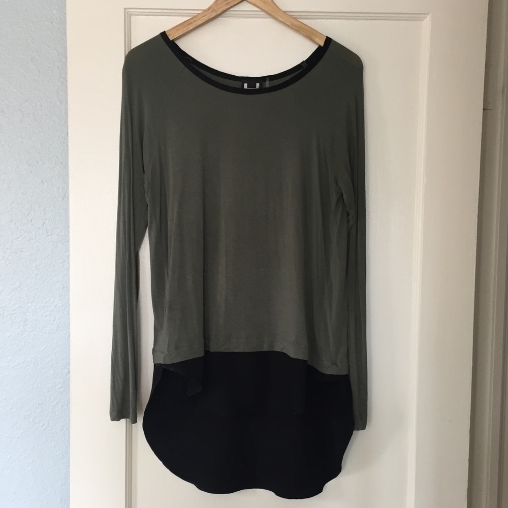 Super soft high low sweater!